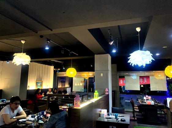上鍋癮火鍋店