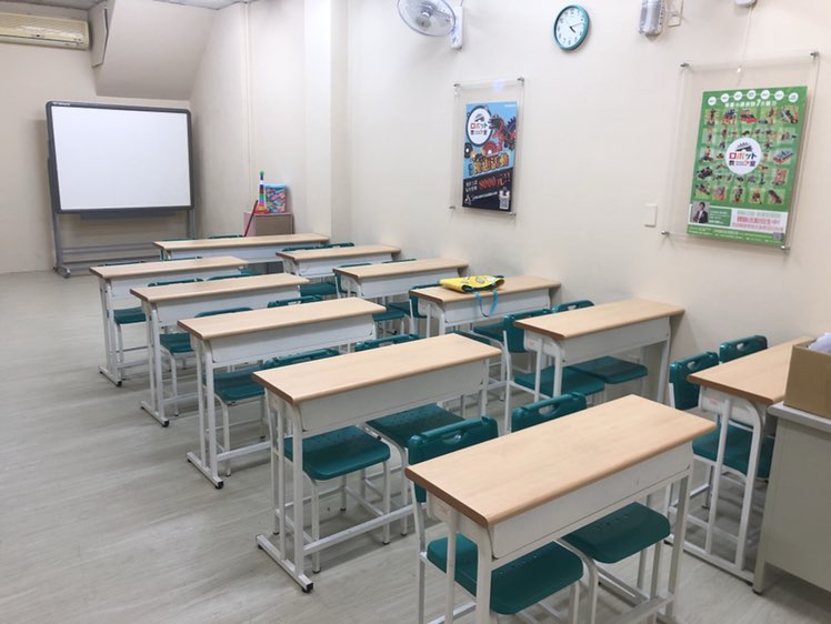 國小兼職課輔老師（長期、應屆畢業佳）