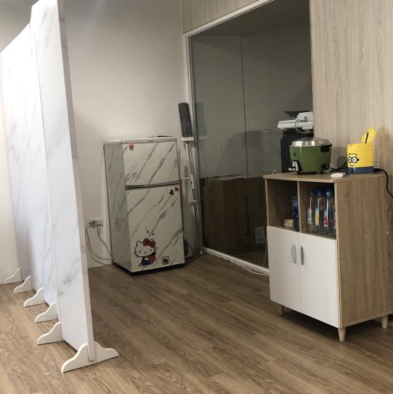 《長期兼職_行政人員》工作時數約為每週兩天，每次三小時，時間彈性可調整。