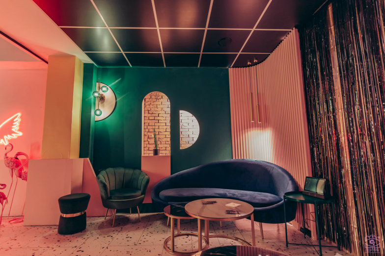 餐酒館外場工讀生 Lava Shisha Lounge 台中市打工職缺 小雞上工