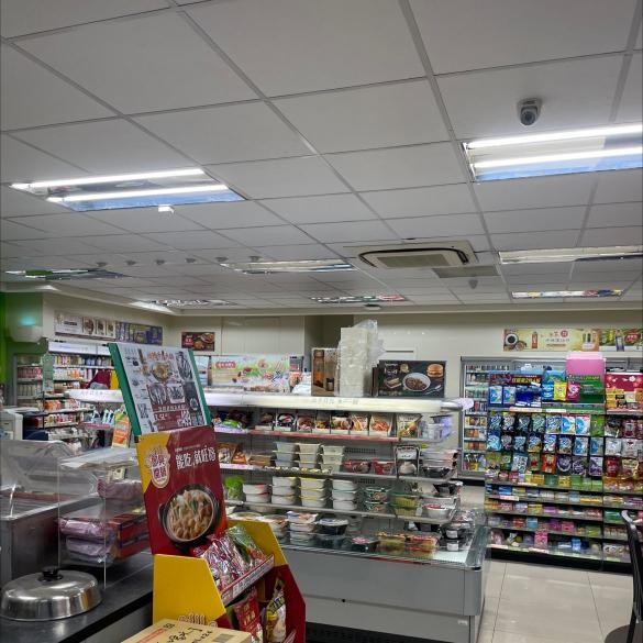 店鋪服務員