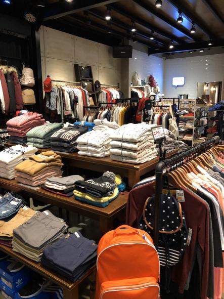 MELEK Clothes 早班兼職工讀人員