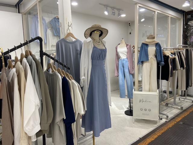 服飾店工讀生