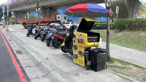 午餐便當販售員