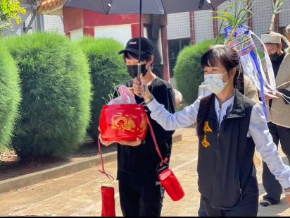 告別式打工人員