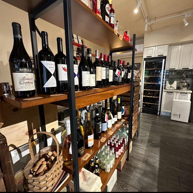 民生社區 傳統義式餐酒館 千層吧 外場服務夥伴