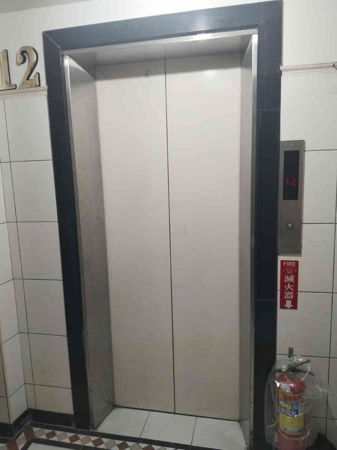電梯清潔工程師