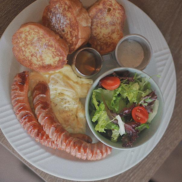 早午餐咖啡徵假日廚房兼職