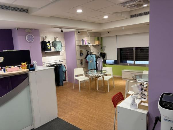 Curves萬華區健身房運動指導員