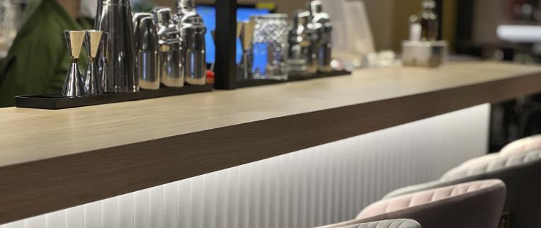 🟢綠舞飯店酒吧兼職人員1930-2330