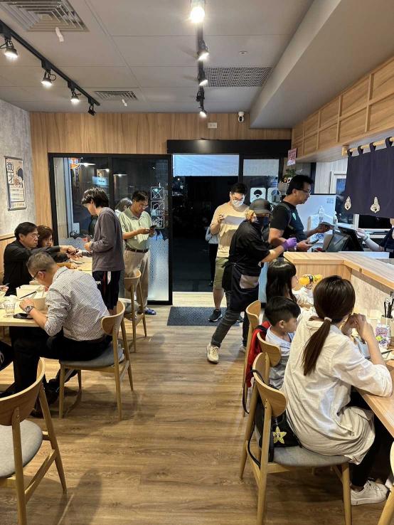 拉麵店工讀生