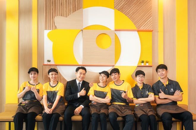 Q BURGER。雙週發薪。計時人員（時薪206～212）