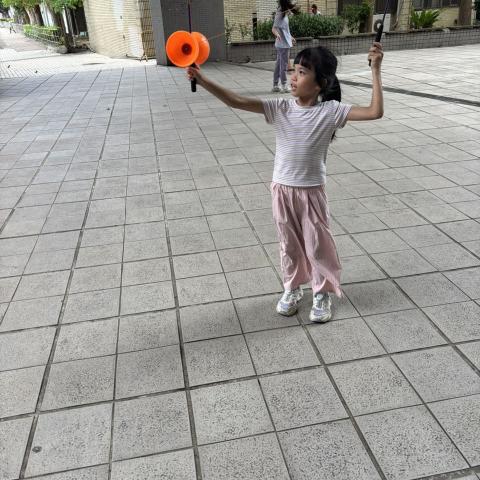 國小課後照顧扯鈴教學