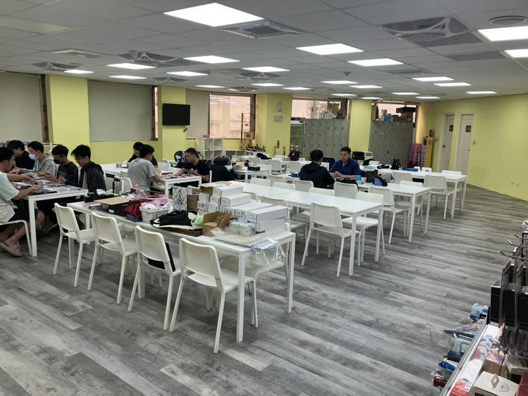 徵電商出貨人員