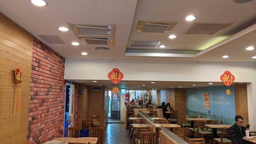 🤩免費停車場 摩斯瑞光店 徵長期兼職