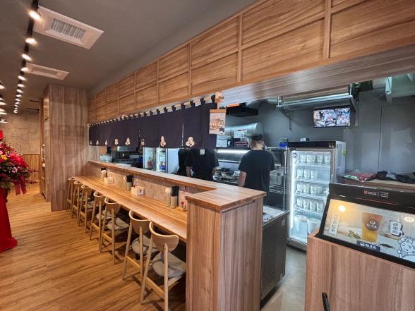 【熱烈招募中】拉麵店兼職工讀｜全室冷氣優質環境